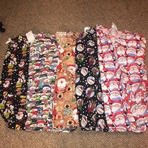 2x Christmas scrub tops 5 of them